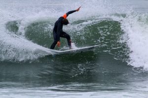 surfing-croyde-bay--Qfaqs2acy4-unsplash